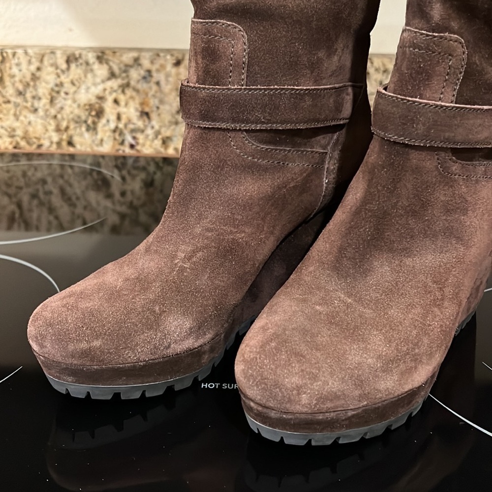 PRADA Double Buckle Suede Wedge Boot.38.5 - Picture 8 of 16